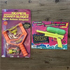 Super Soaker Lot Of 2, Mini Soaker, Water Ballon Slingshot Sealed 1992